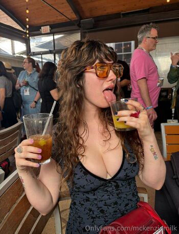 McKenzie Mil / mckenziemilk nude photo #3