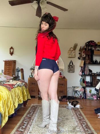 McKenzie Mil / mckenziemilk nude photo #16