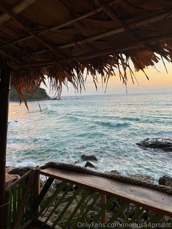 Medus / medusa4prsdnt nude photo #9