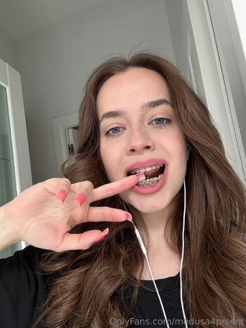 Medus / medusa4prsdnt nude photo #30