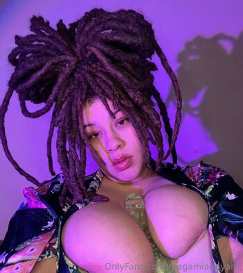 Megam / megamiandyami / under_theveilll nude photo #37