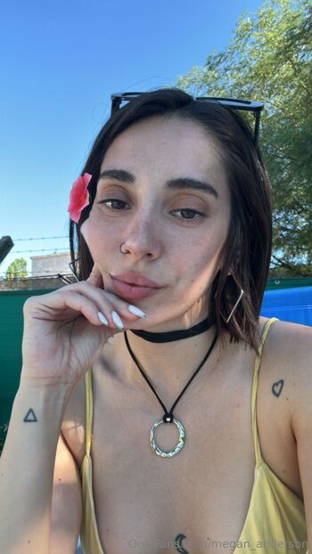 мєgαη / megan_anderson nude photo #27