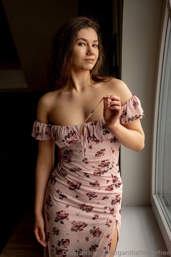 Megan the Flower FRE / megantheflowerfree nude photo #17