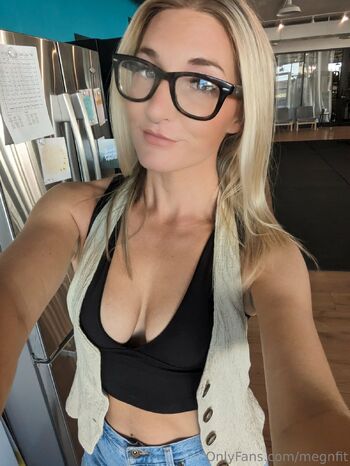 megnfi / megnfit nude photo #24