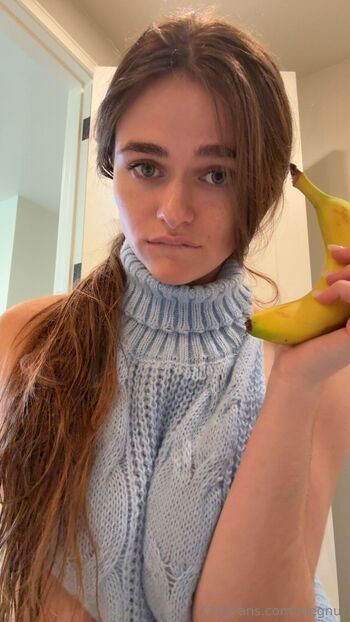 Megan Guthri / megnut / megnutt02 nude photo #28