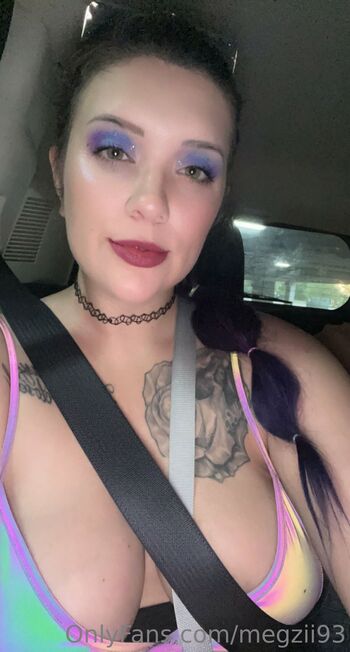 Melody Moo / megzii93 nude photo #17