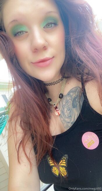 Melody Moo / megzii93 nude photo #21