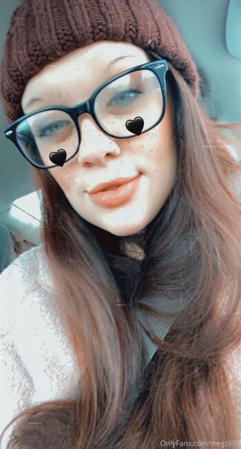 Melody Moo / megzii93 nude photo #34