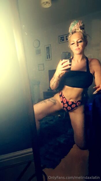 melindaxlati / melindaxlatin nude photo #3