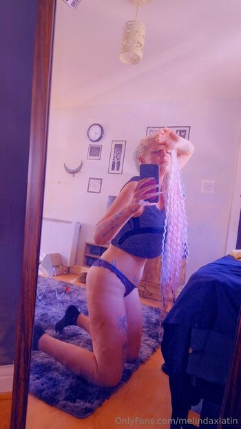 melindaxlati / melindaxlatin nude photo #8