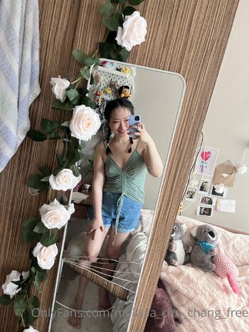 Princess Mels PREVIEW accoun / melissa_cho_chang_free / melissa._.young / vet.biologist.mel.cheung nude photo #32
