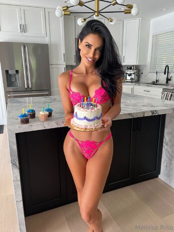 Melissa Ris / melissariso nude photo #13