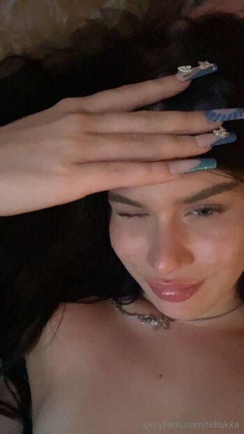 Melli / melliele1 nude photo #13