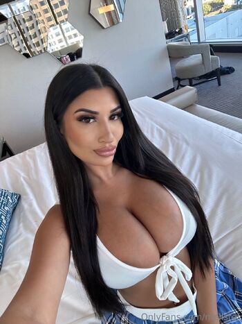 Mel Ste / mellstef nude photo #1