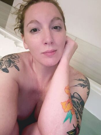 Melody Augus / melodyaugust nude photo #1