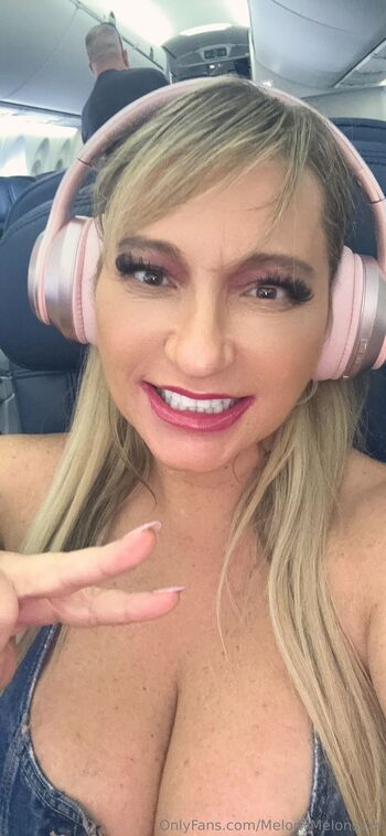 Melony Melon / melonymelonsxxx nude photo #16