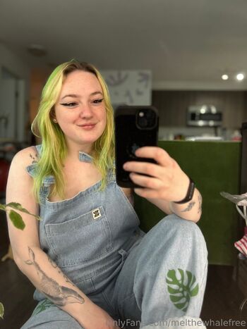 Mel Free Page / melthewhalefree / whaleymel nude photo #6