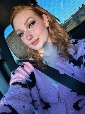 Mochi FREE / meltymochii nude photo #11