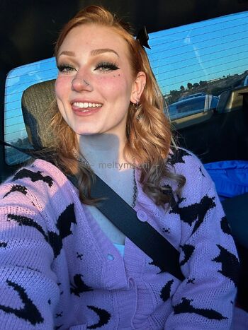 Mochi FREE / meltymochii nude photo #13