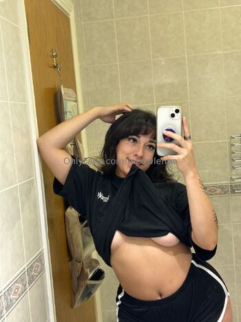 meowlenn / meowlenna nude photo #2