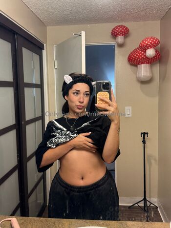 meowlenn / meowlenna nude photo #31