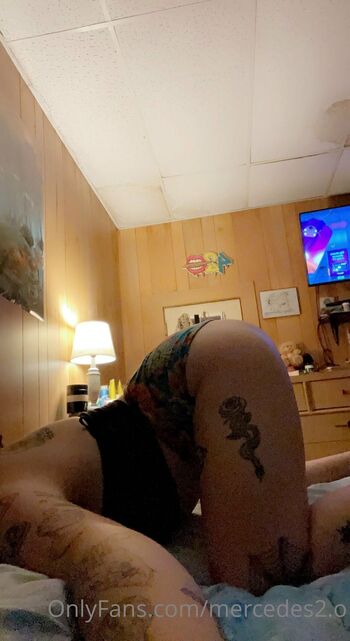 Mercede / mercedes2.o nude photo #9