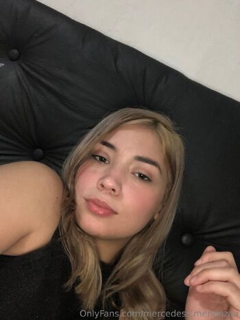 Mercedes / mercedess.mendozaa nude photo #1