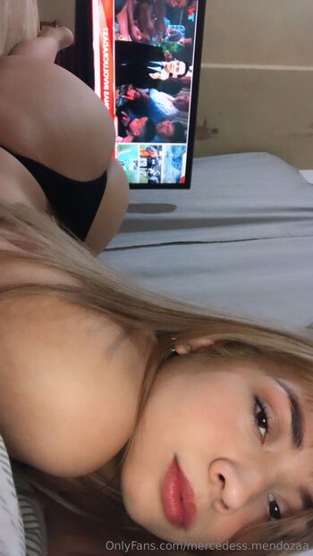 Mercedes / mercedess.mendozaa nude photo #7