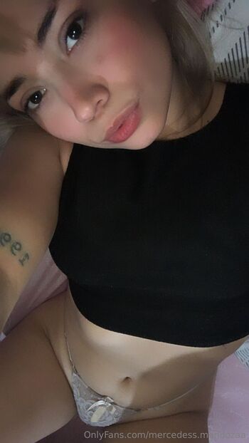 Mercedes / mercedess.mendozaa nude photo #8