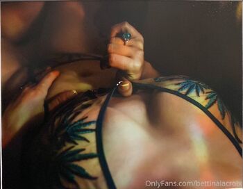 Rae of Sunshine / merfaebaerae nude photo #11