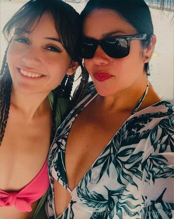 Merlinari / merlinariv nude photo #15