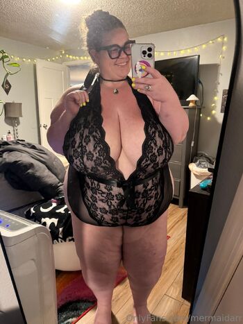 Arriana / mermaidarr nude photo #4