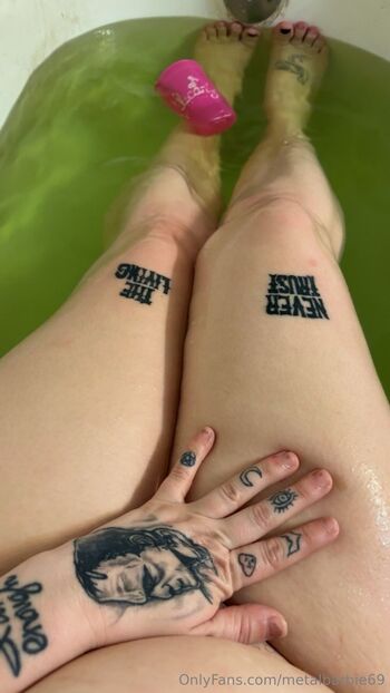Barbi / metalbarbie69 nude photo #19
