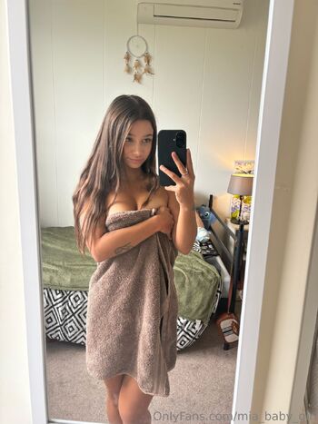 Mia Girl / mia_baby_girl nude photo #19
