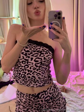 Mia Bluebird / mia_bluebird nude photo #1