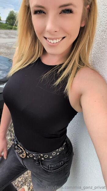 Mia_ganz_priva / mia_ganz_privat nude photo #1