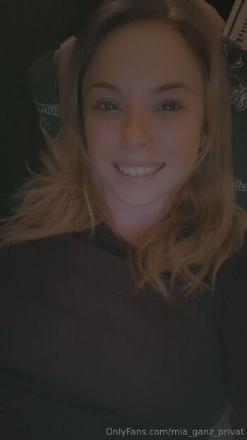 Mia_ganz_priva / mia_ganz_privat nude photo #12