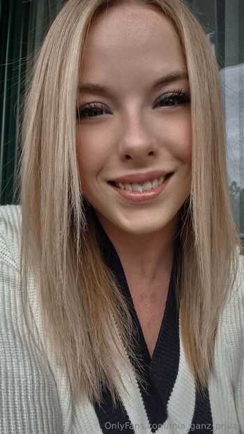 Mia_ganz_priva / mia_ganz_privat nude photo #17