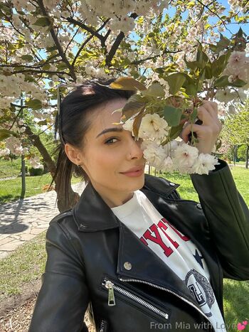 Mia Moo / mia_moonn nude photo #15