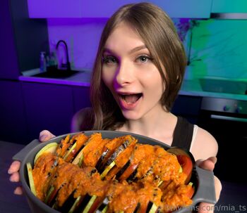 𝑀𝐼𝒜_𝒯𝒮 / mia_ts nude photo #7