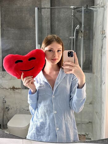 𝑀𝐼𝒜_𝒯𝒮 / mia_ts nude photo #17