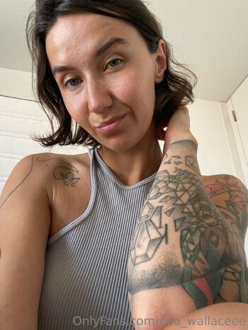 Mia Wallac / mia_wallaceee nude photo #17