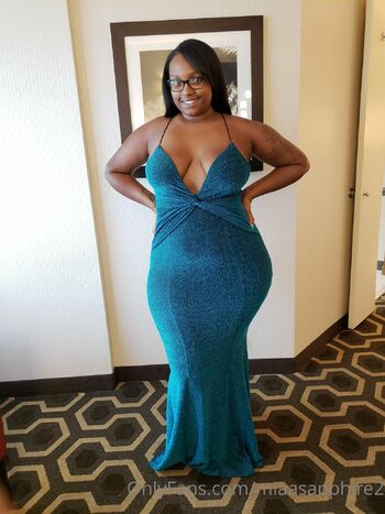 IamAmazonange / miaasapphire2 nude photo #12