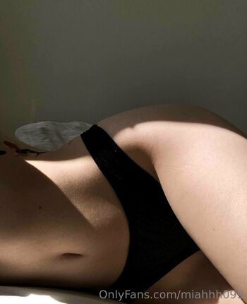 Mia Hear / miahhh099 nude photo #16
