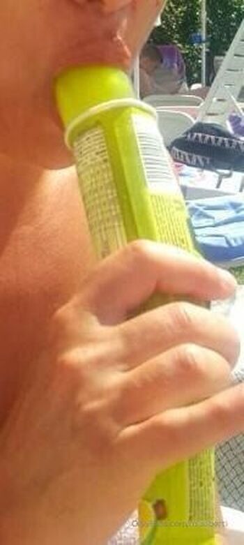 Mialibert / mialiberti nude photo #1