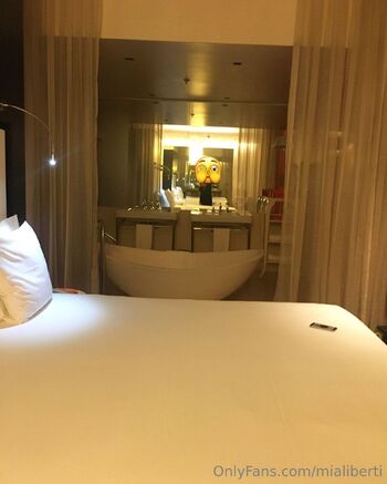 Mialibert / mialiberti nude photo #7