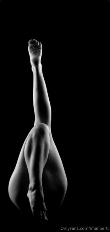 Mialibert / mialiberti nude photo #14