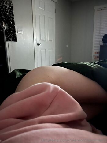 Mia Milker / miamommymilkers nude photo #3