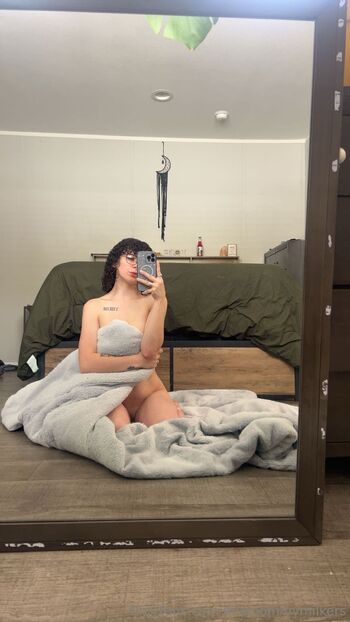 Mia Milker / miamommymilkers nude photo #8