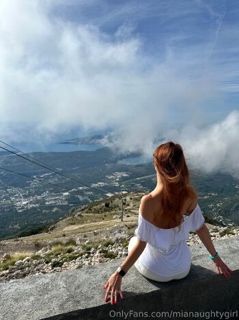 Mia / mianaughtygirl nude photo #24